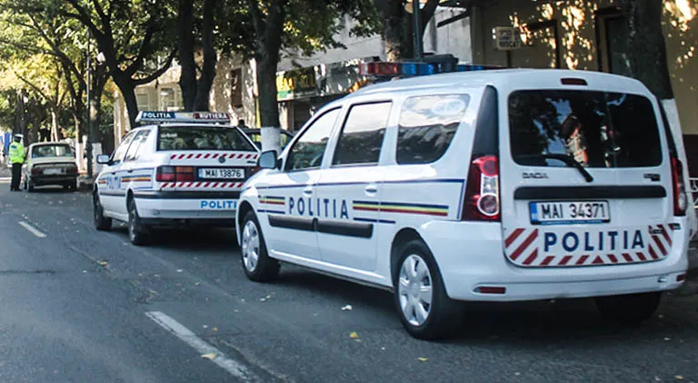 Accident de circulație pe șoseaua București. O șoferiță a fost rănită