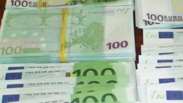 Atenție! Bani falşi, puşi în circulaţie în România. Au fost percheziţii