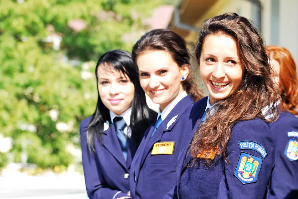 Trei giurgiuveni, admişi la Academia de Poliţie din Capitală
