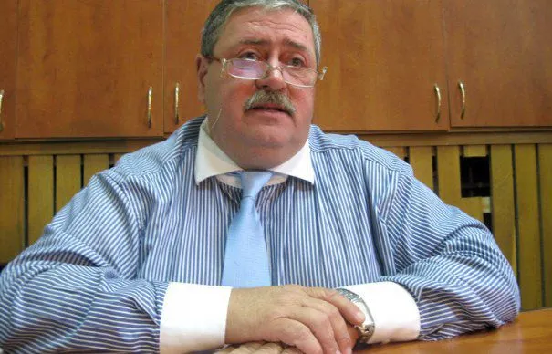 Fostul senator Cezar Măgureanu, condamnat să muncească în folosul comunității