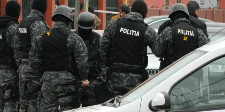 Percheziții la Giurgiu la evazioniști cu deșeuri feroase