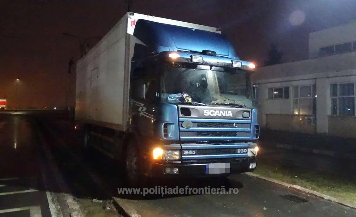 Autoutilitară, căutată de autorităţile din Suedia, descoperită la Vama Giurgiu