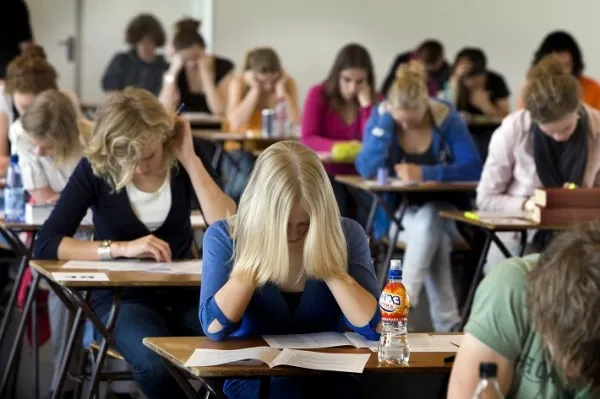 Calendarul simulărilor Evaluării Naționale și Bacalaureatului