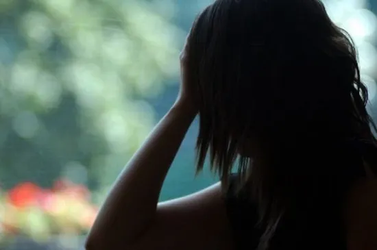 Bărbat din Giurgiu, reținut pentru viol. A abuzat o tânără pe care a cunoscut-o pe Facebook
