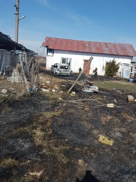 Un incendiu puternic a pus în pericol un bebeluș și un bătrân