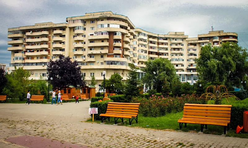 Asociaţiile de proprietari din Giurgiu, obligate să adopte un regulament al blocului