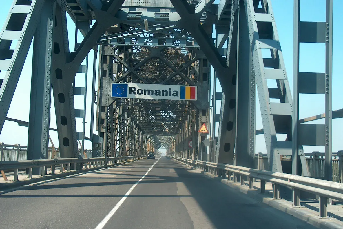 Trafic întrerupt temporar, pe podul Giurgiu-Ruse