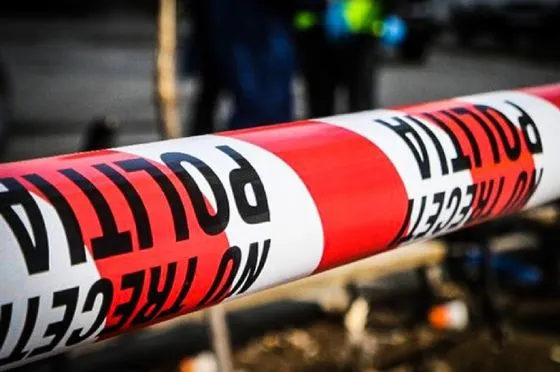 Descoperire macabră. Cadavrul unei femei, găsit într-un canal de irigații