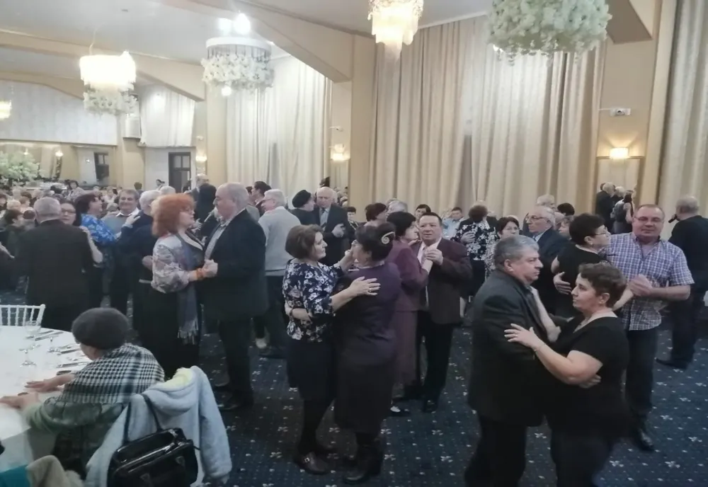 Peste 200 de persoane au participat la Revelionul Pensionarilor organizat de CARP Giurgiu