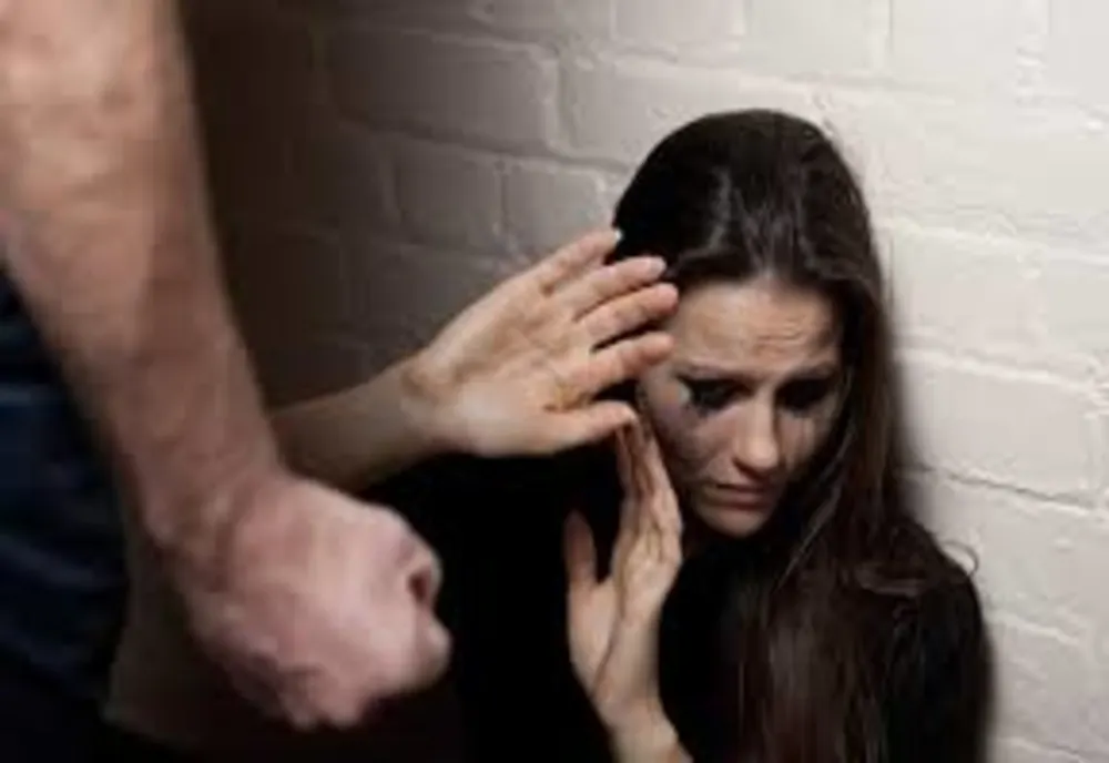 Bărbat reținut după ce și-a agresat soția