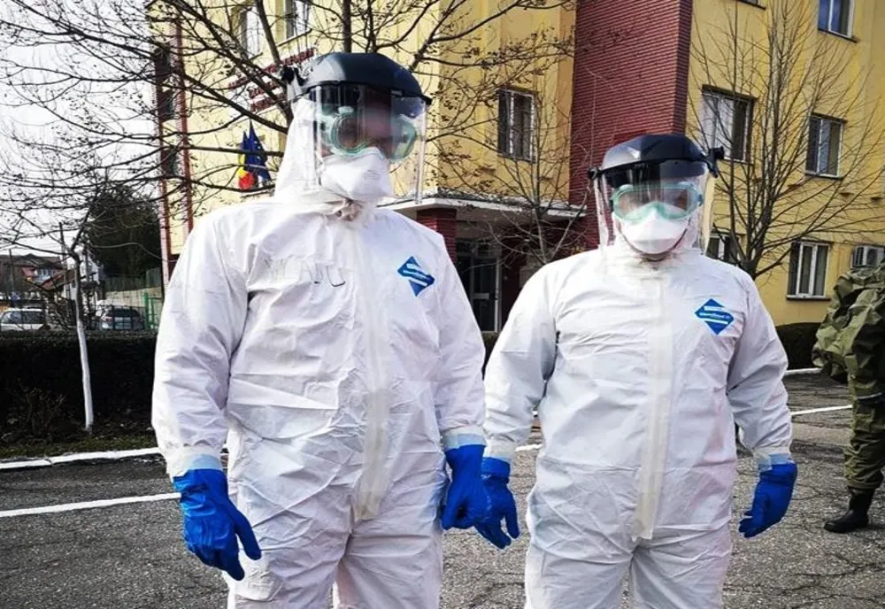 1.400 de combinezoane distribuite medicilor, asistenților şi personalului de intervenție 