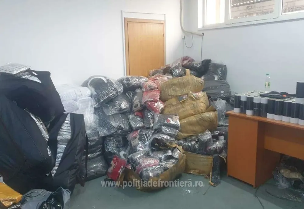 5.300 bunuri contrafăcute sau fără documente de proveniență, confiscate la Vama Giurgiu