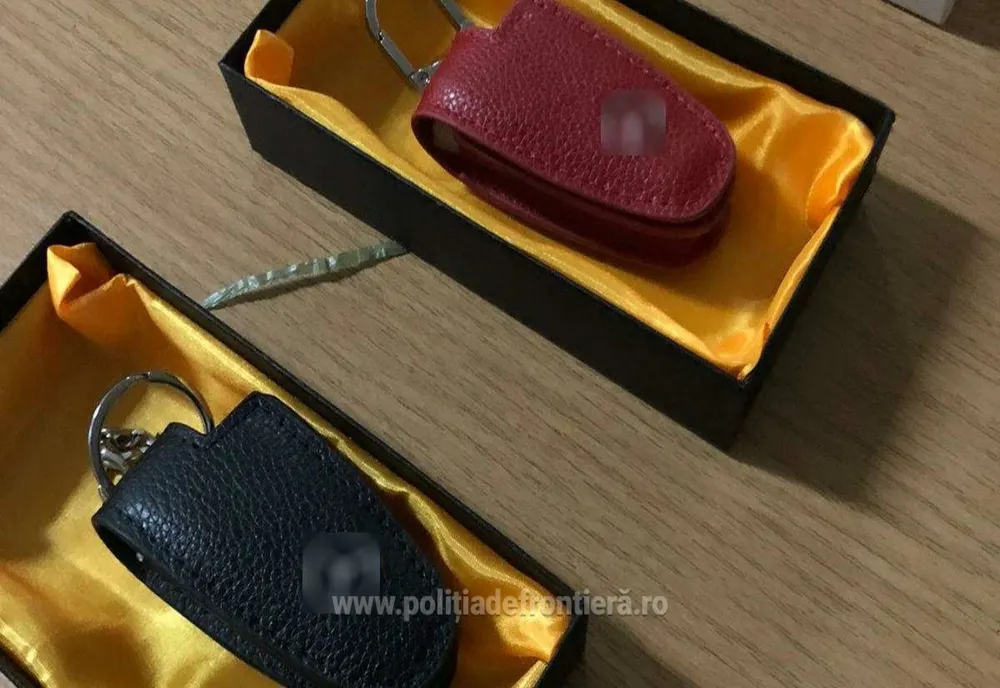 Mii de bunuri contrafăcute, confiscate de la un bulgar, la frontiera Giurgiu