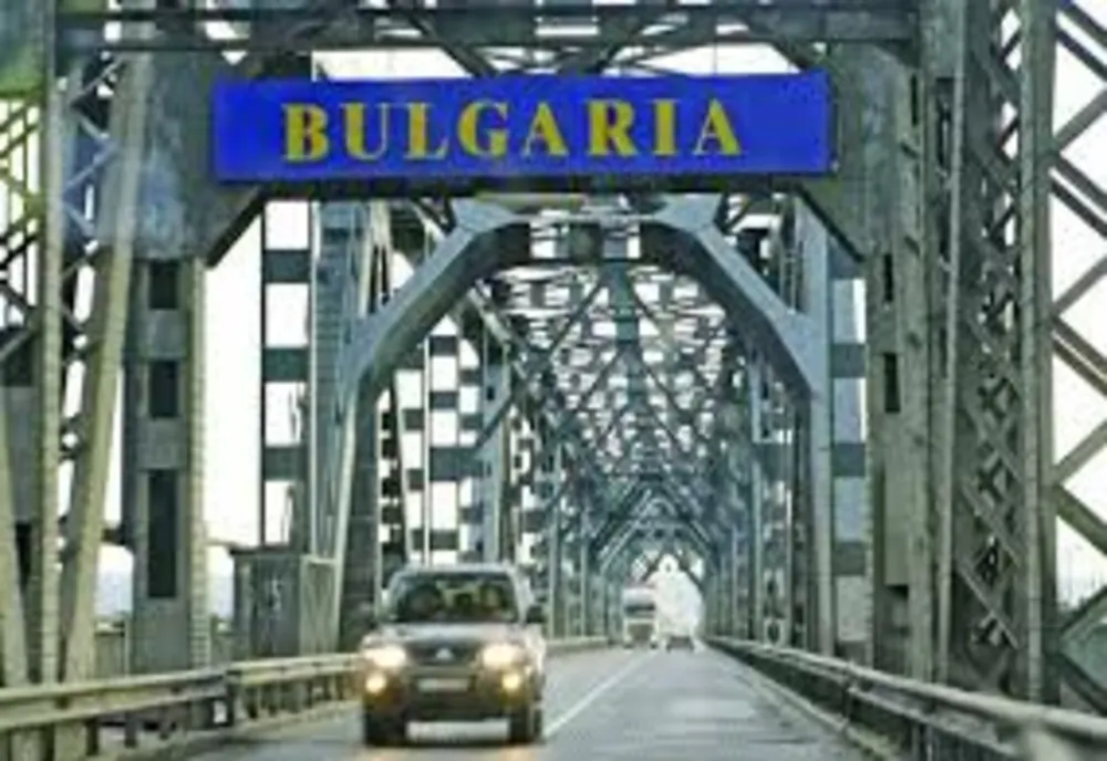 Persoanele care vor să treacă în Bulgaria prin Punctul de Trecere a Frontierei Giurgiu-Ruse, obligate să prezinte un test PCR negativ 