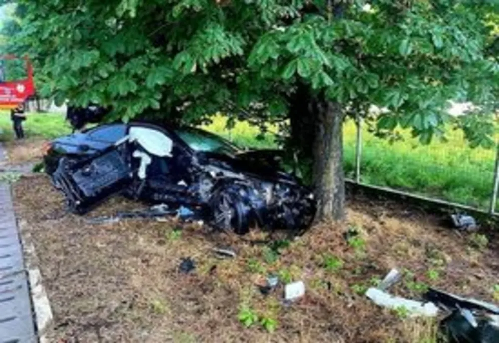 Accident rutier la ieșirea din Bolintin Vale. Trei persoane rănite au fost transportate la spital
