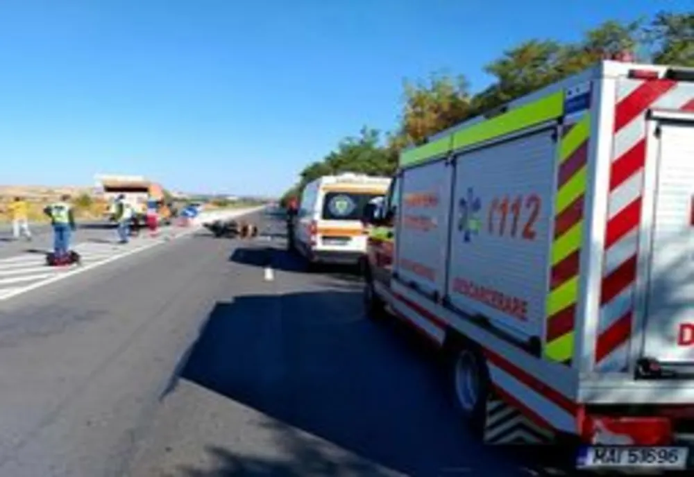 Accident rutier, pe DN5, între un autoturism şi un motociclist, la Bibița