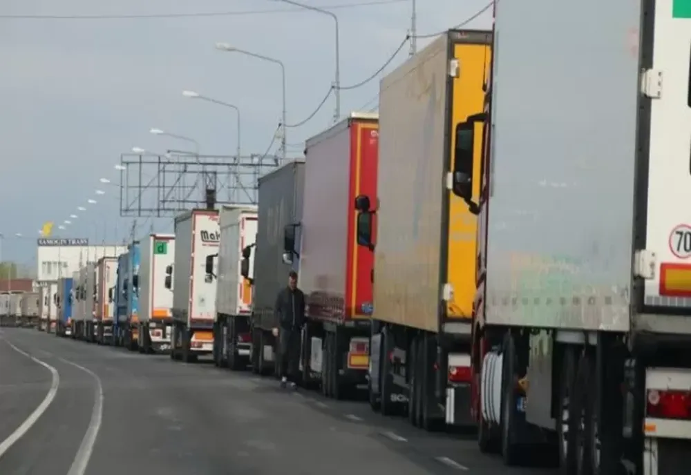 Aglomeraţie în Vama Giurgiu. Sunt timpi mari de aşteptare 