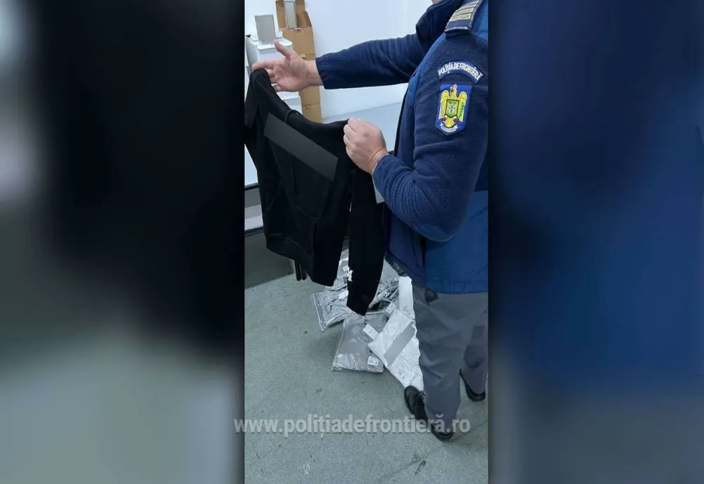 Haine, parfumuri şi încălţăminte contrafăcute, cu o valoare de aproape 300.000 de lei, confiscate la PTF Giurgiu 