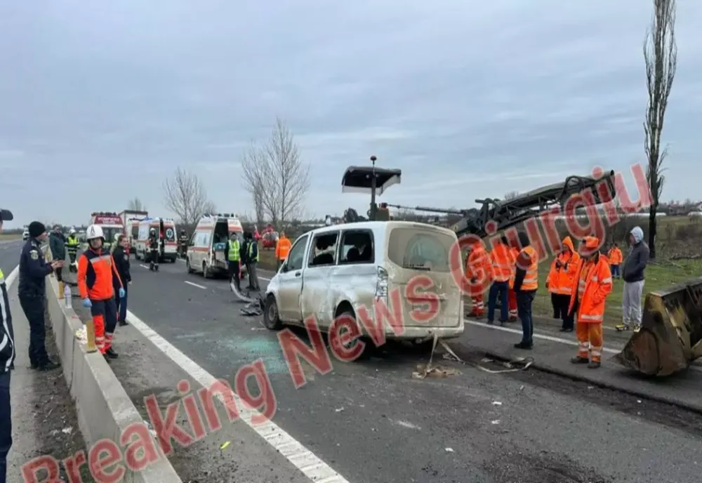 Grav accident pe DN5: utilaj CNAIR, lovit în plin de un autoturism VIDEO