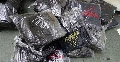 Haine contrafăcute, confiscate de polițiștii de frontieră giurgiuveni