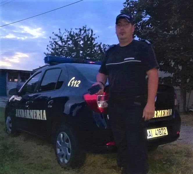 Un jandarm giurgiuvean a găsit un telefon mobil la filtrul rutier de la Brăniștari