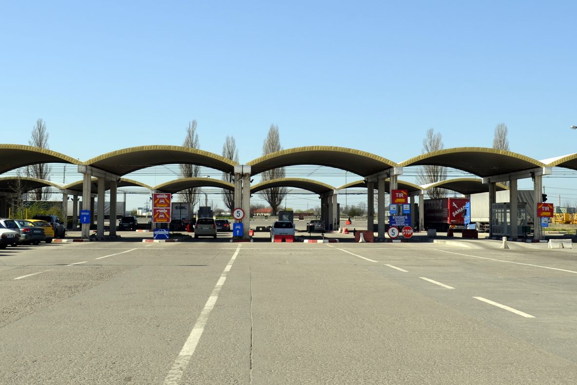 Circulație întreruptă la frontiera Giurgiu timp de o oră. De ce a fost luată măsura