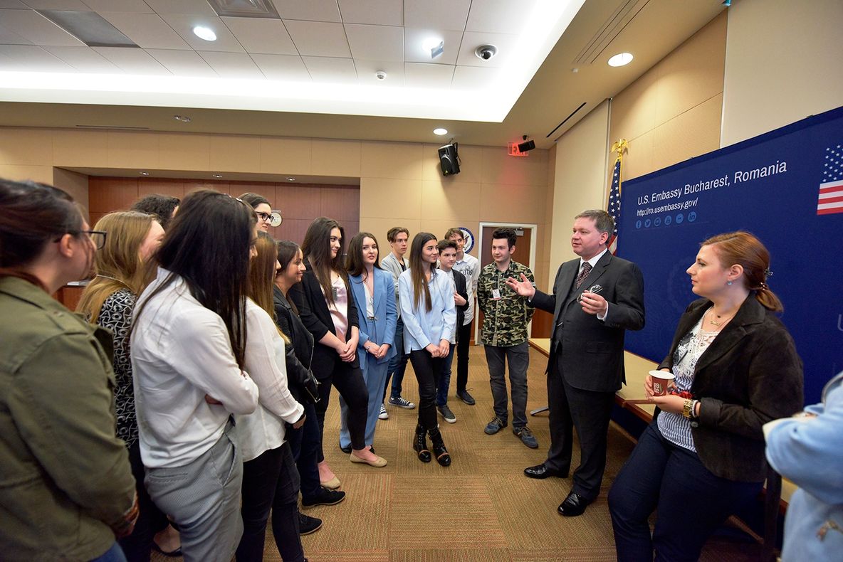 Oficial american, la Colegiul "Ion Maiorescu"