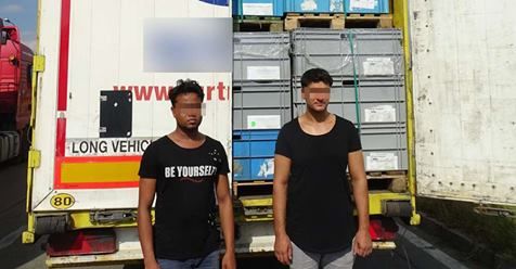 Migranți ascunși într-un camion, descoperiți la Vama Giurgiu