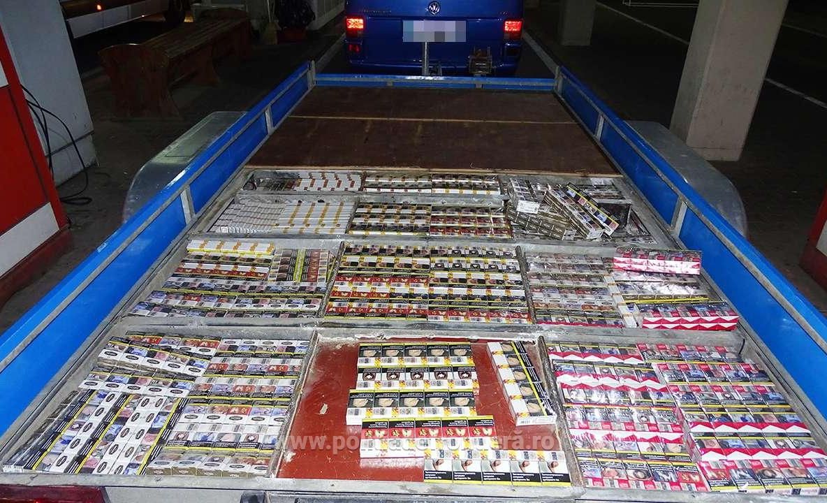 Mii de țigări de contrabandă, descoperite la P.T.F. Giurgiu