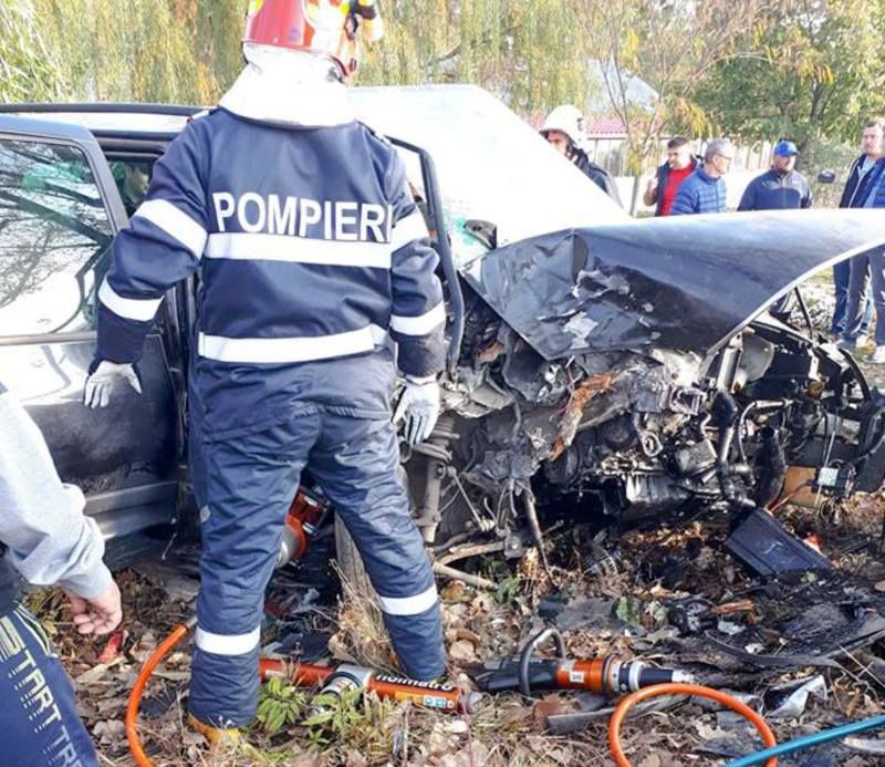Accident de circulație grav pe DJ 504. Trei persoane au fost rănite
