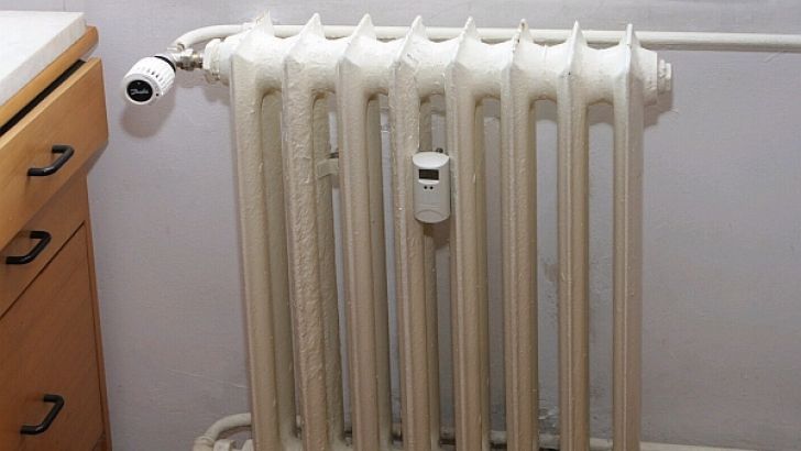 Căldură în școli și instituții publice, începând de astăzi