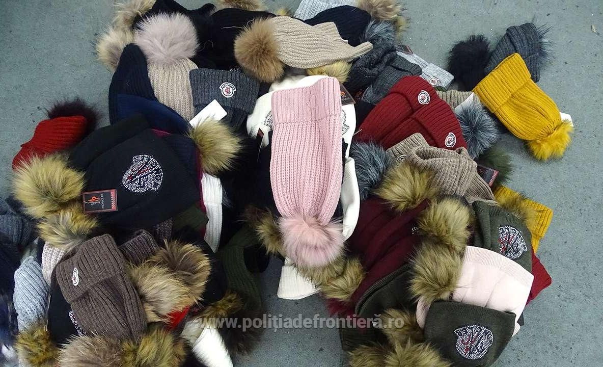 Textile și parfumuri, susceptibile a fi contrafăcute, confiscate de polițiștii de frontieră