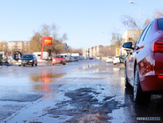 Incident grav pe fondul geloziei, la o spălătorie auto din Giurgiu. Bărbat lovit letal cu o baionetă