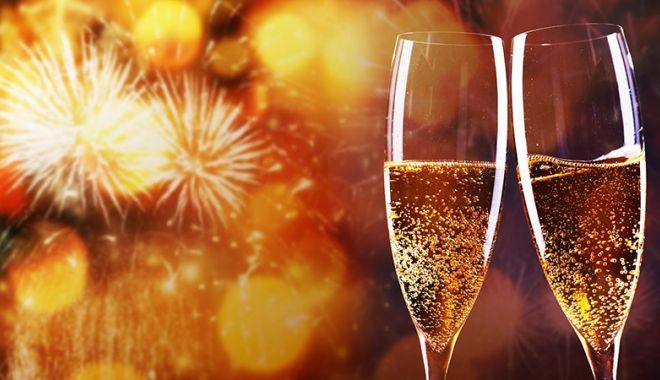 Tradiții și obiceiuri la români de Anul Nou: ce este INTERZIS să faci în noaptea de Revelion