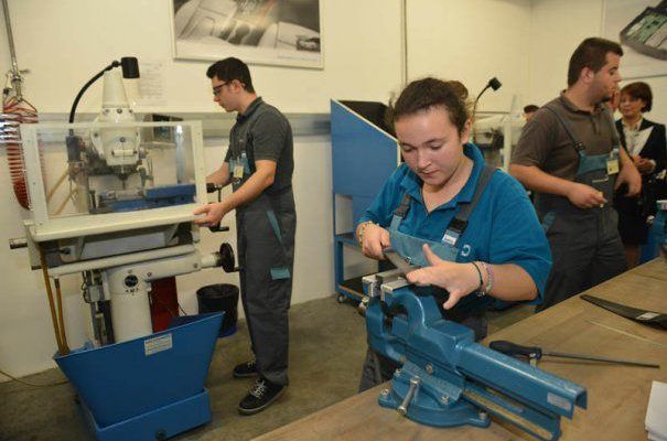 Facilităţi pentru angajatorii giurgiuveni care încadrează în muncă ucenici