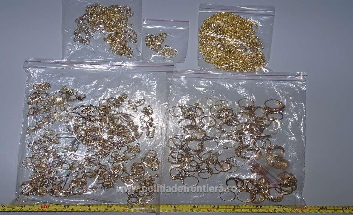 Unde a ascuns un turc bijuteriile pe care a încercat să le introducă ilegal în țară