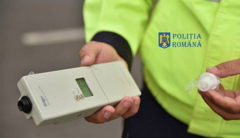 Șofer băut, a acroșat o mașină staționată, la Stoenești