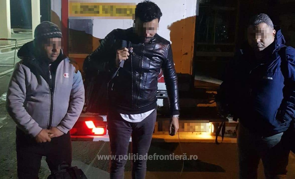 Trei cetăţeni iranieni, ascunși printre piese auto, depistaţi la Punctul de Trecere a Frontierei Giurgiu