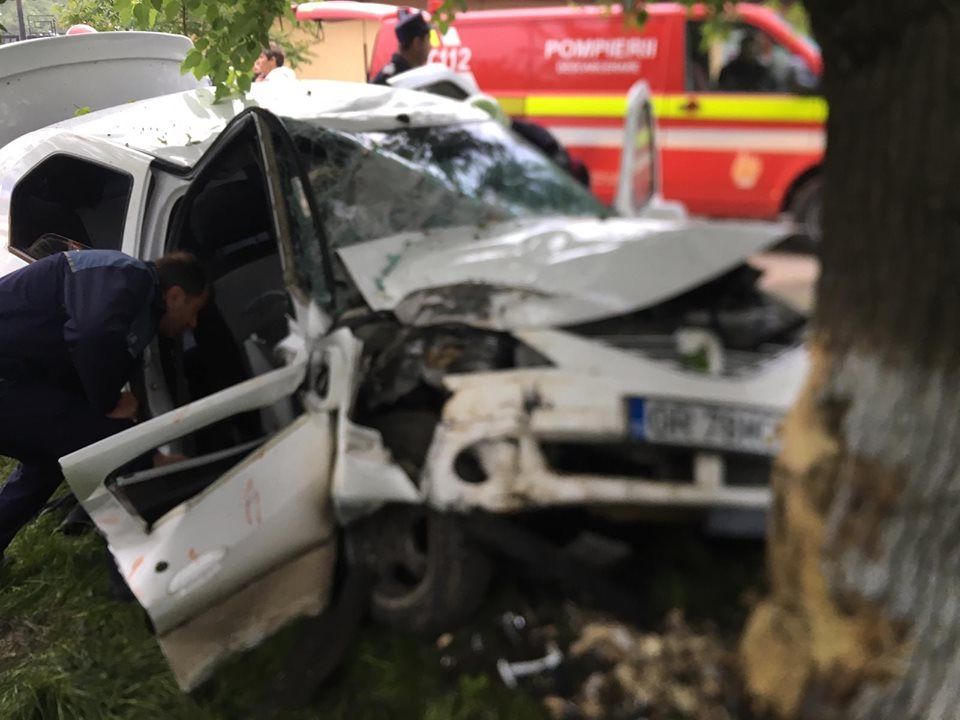 Patru tineri răniți în urma accidentului de la Valea Bujorului
