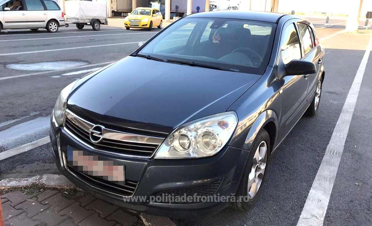 Autoturism căutat în Franța, descoperit la Giurgiu