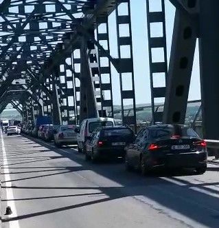 Restricții de circulație la podul de peste Dunăre, de la Giurgiu