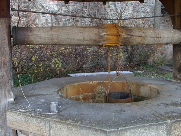 Sute de fântâni sunt colmatate în județul Giurgiu, în urma inundaţiilor