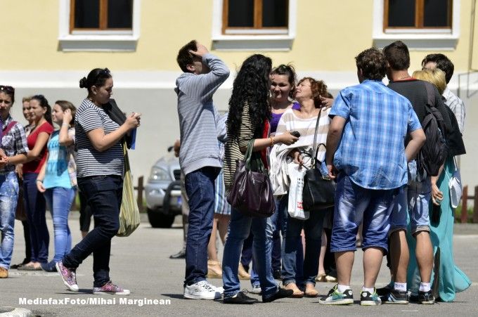 Zeci de absenți de la prima probă a Bac-ului de toamnă, la Giurgiu