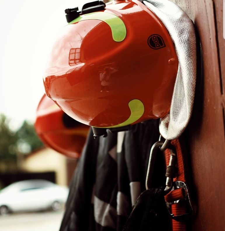 Start la înscrierea la Pompieri. Câte locuri sunt disponibile