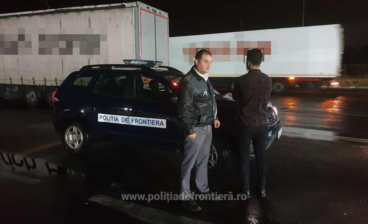 Cetăţean turc, arestat preventiv pentru traficarea unui conaţional