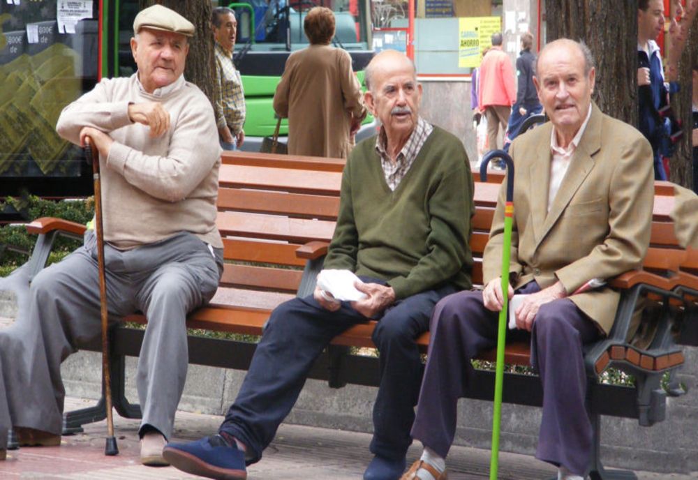 Vești proaste pentru o categorie de pensionari: vor primi pensiile mai târziu