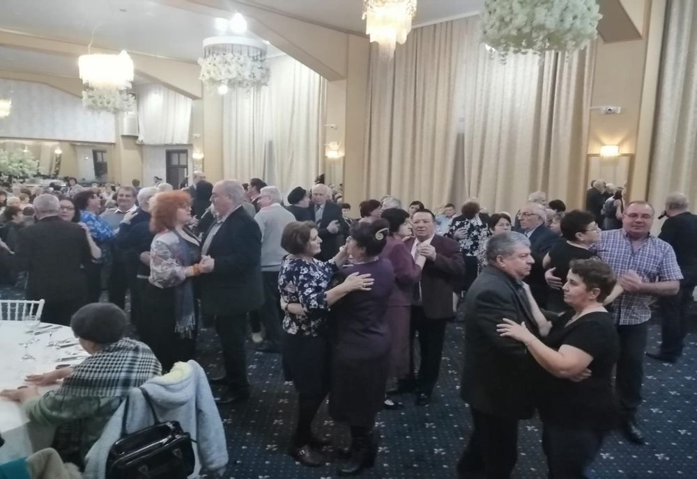 Peste 200 de persoane au participat la Revelionul Pensionarilor organizat de CARP Giurgiu