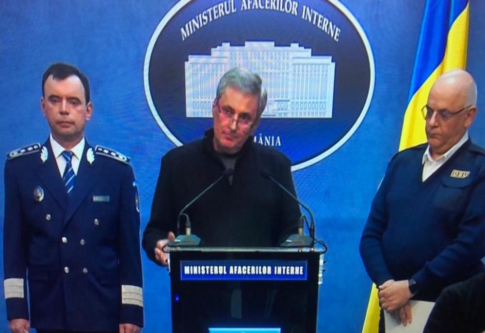 Marcel Vela, Despescu și Arafat, declarații de presă în plină criză de COVID-19