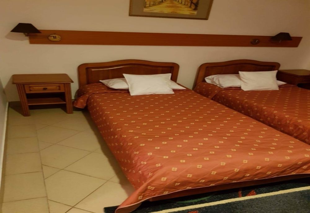 Guvernul a modificat sumele pentru persoanele carantinate în hoteluri 