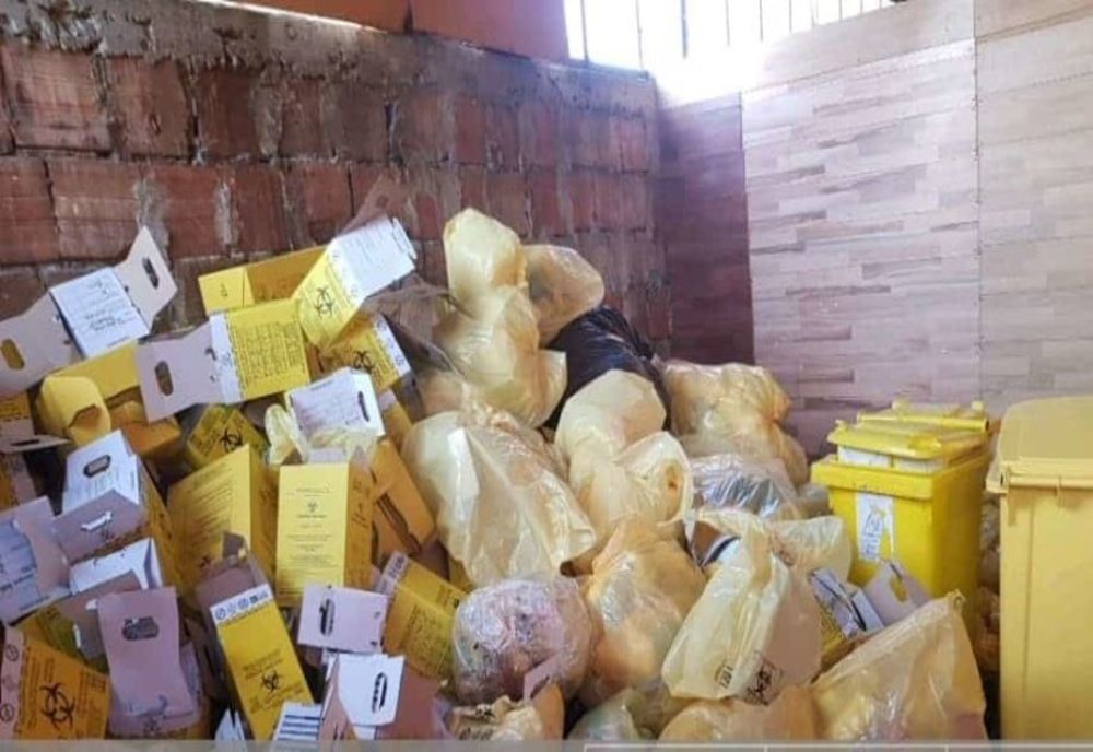 Percheziții la societăți în județul Giurgiu care depozitau deșeuri medicale periculoase